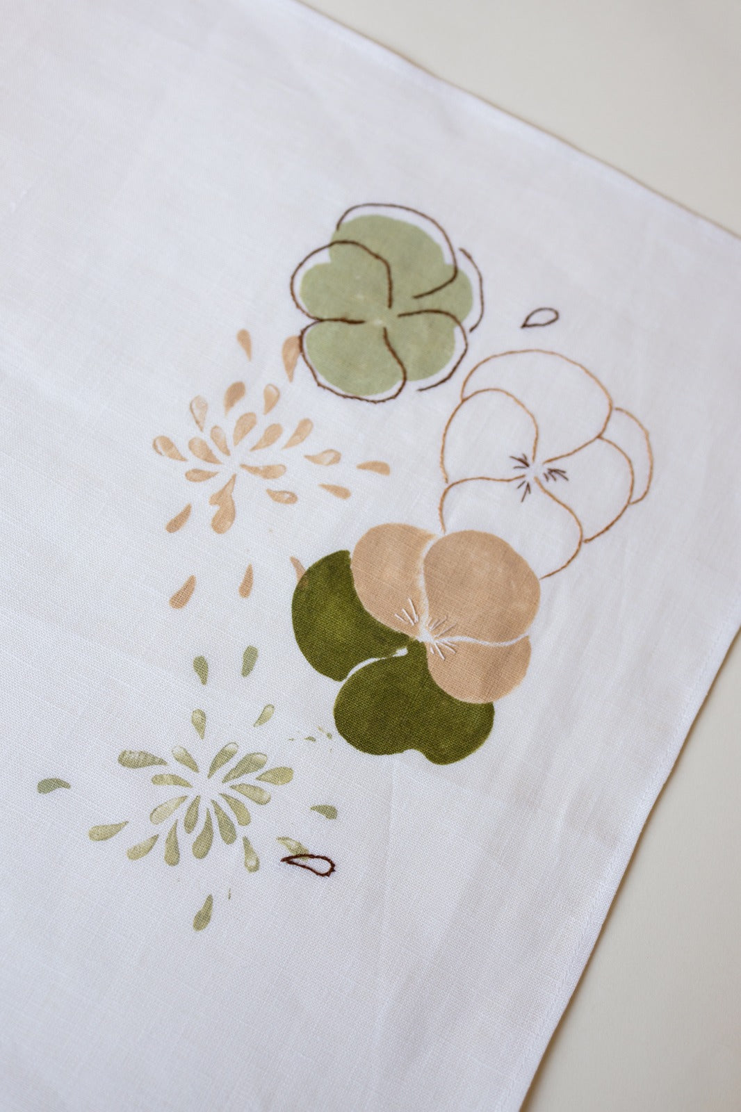 Linen Placemat with green and brown flowers