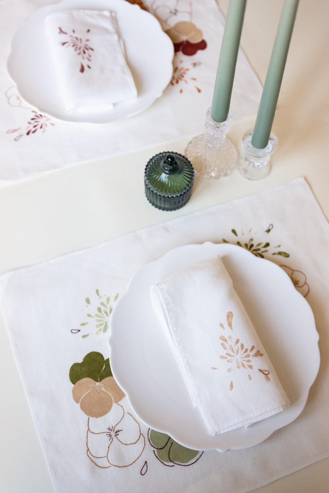 Linen Placemat with green and brown flowers